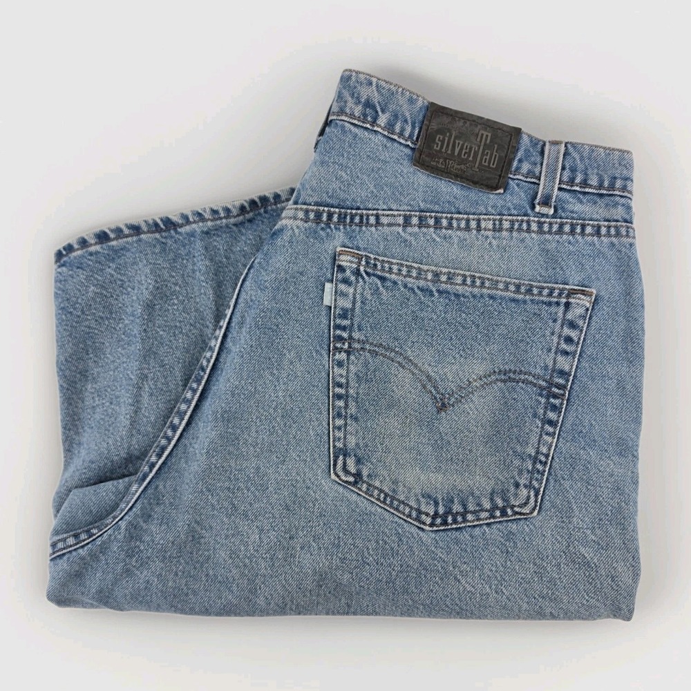 Vintage Levis SilverTab Baggy Shorts Mens 38 Light Wash USA Made 90s Jorts